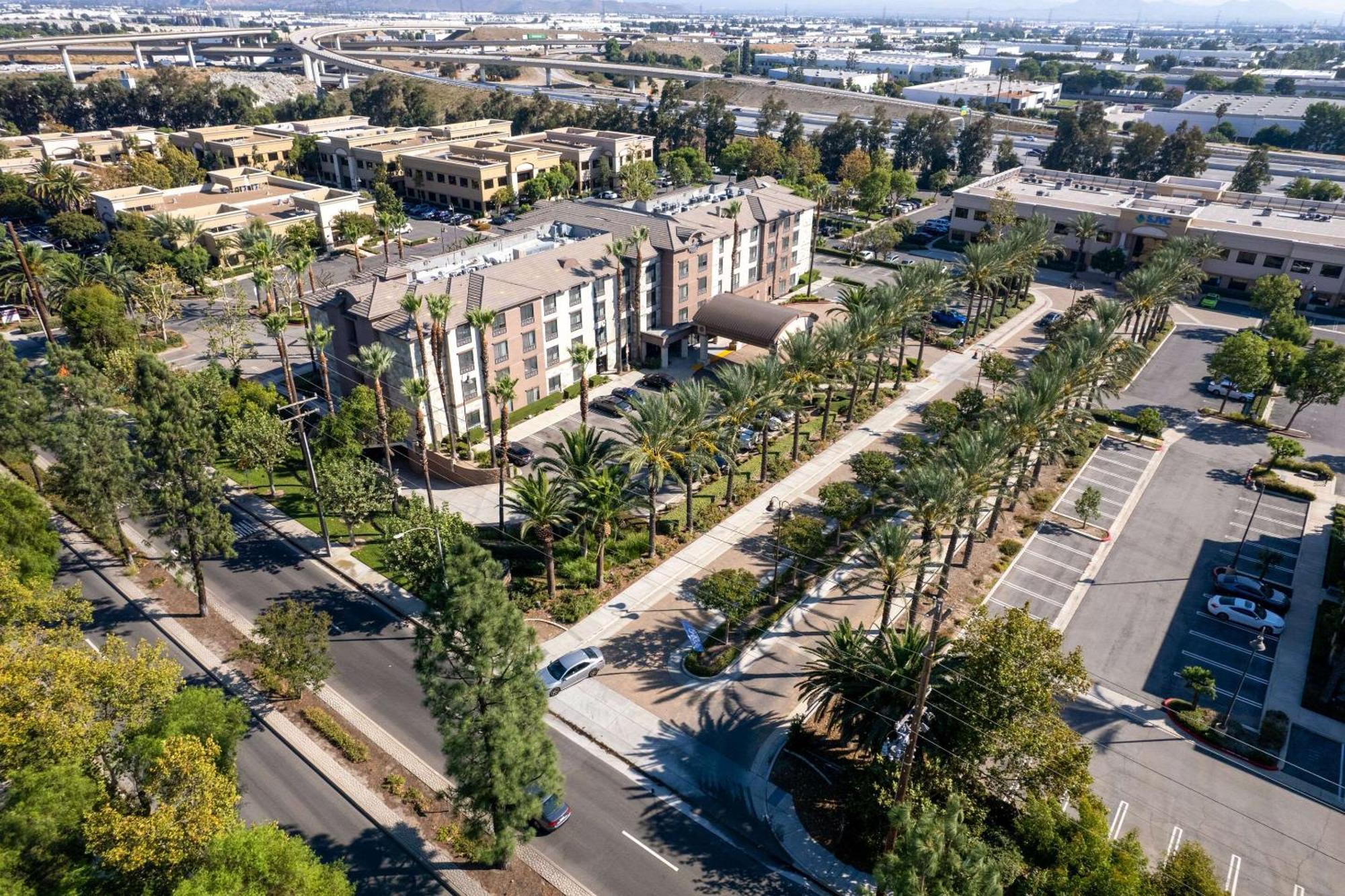 Country Inn & Suites By Radisson, Ontario At Ontario Mills, Ca Exterior foto