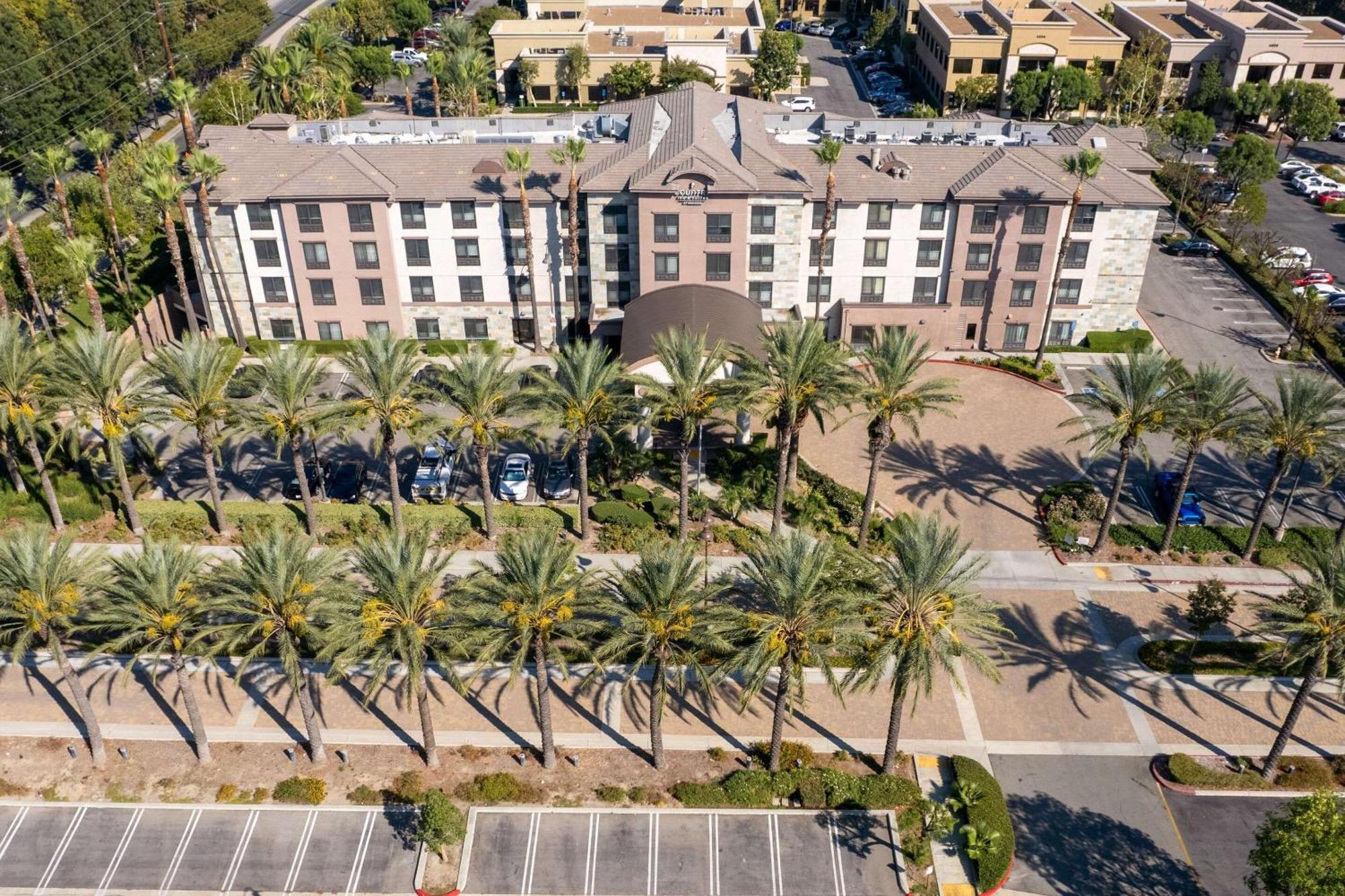 Country Inn & Suites By Radisson, Ontario At Ontario Mills, Ca Exterior foto